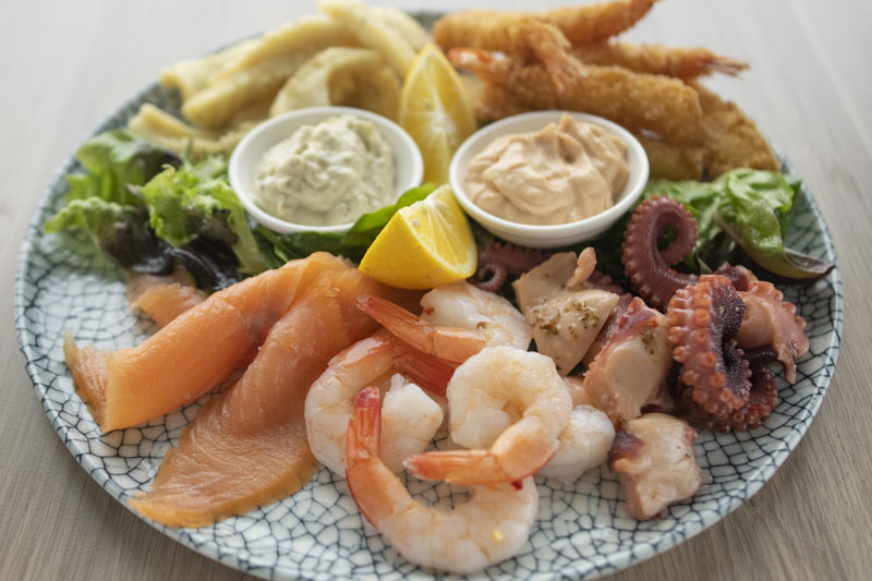 Rivergum-Restaurant-800x533_seafoodbasket