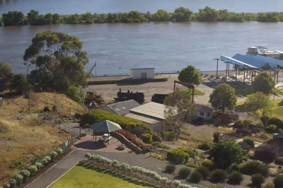 River Murray floods in Murray Bridge